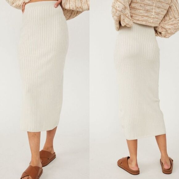 Free People NWT Beach To Night Midi Swift Skirt IN cream Size Small - Picture 1 of 7